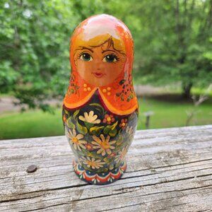 Vintage Hand-Painted Russian Nesting Dolls Matryoshka Set Of 5 Floral Design Ora
